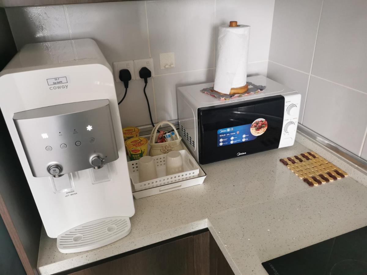 Free Netflix! Zas Suite At Troika Residence, Kb Kota Bharu Bagian luar foto